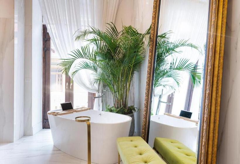 סוויטה נשיאותית, Itza Hotel Boutique Internacional