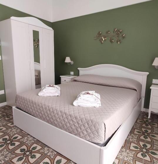 Студио Стандарт с Балконом, Dimora Della Nonna Luxury Home