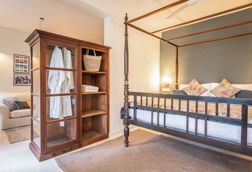 带园景的小型套房, The Sun House