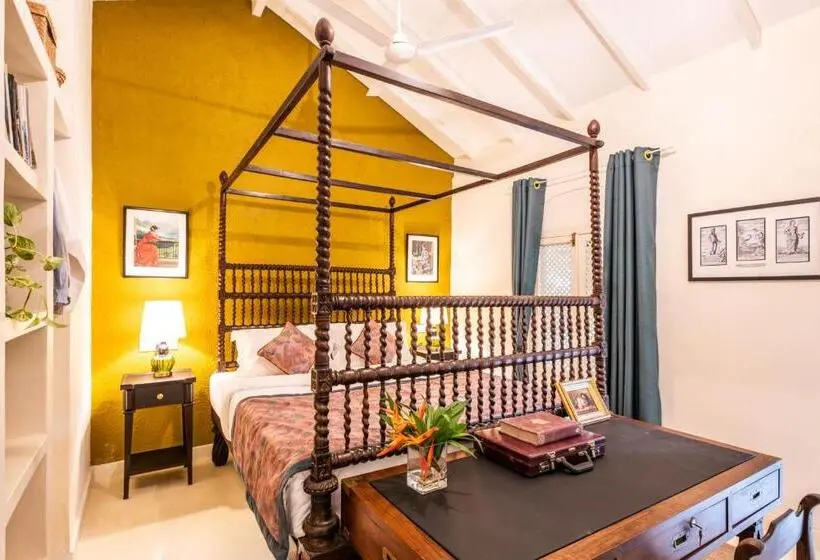 اتاق استاندارد با چشمانداز باغ, The Sun House