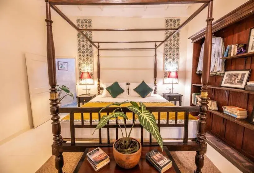 اتاق استاندارد با تراس, The Sun House