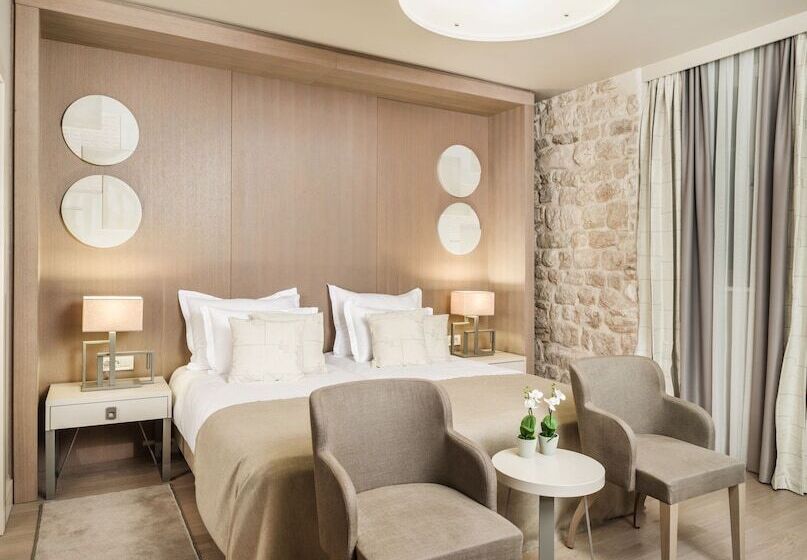 高级大房间, Art Hotel Kalelarga