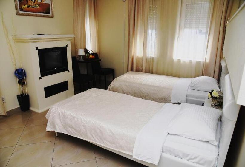 اتاق استاندارد, Garni Hotel Dash