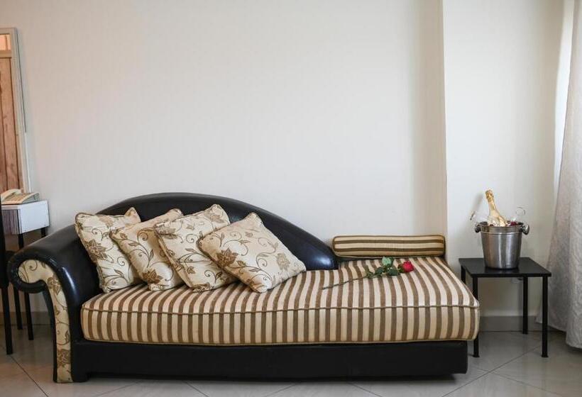 اتاق استاندارد, Garni Hotel Dash