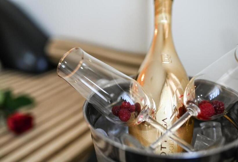 اتاق استاندارد, Garni Hotel Dash