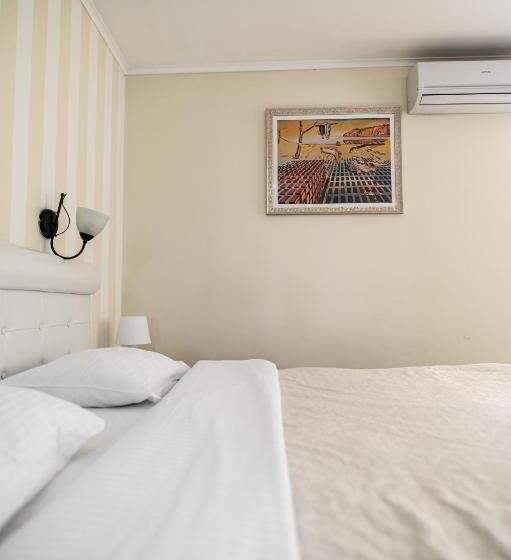 اتاق اکونومی, Garni Hotel Dash