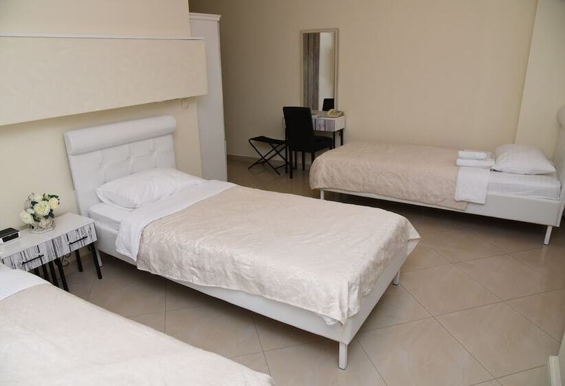 اتاق استاندارد سه نفره, Garni Hotel Dash