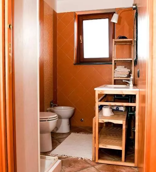 خانه 1 خوابه, Agriturismo L'olivara