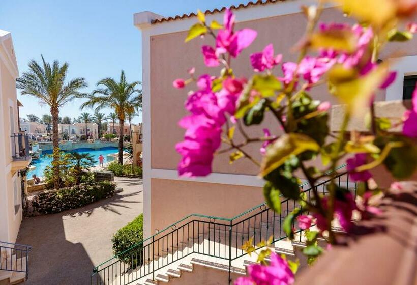 דירת חדר, Aliathon Resort