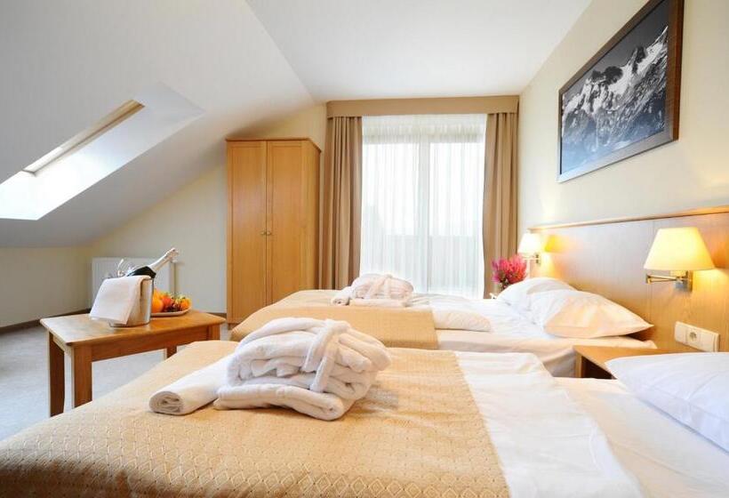 标准三人间, Alpejski