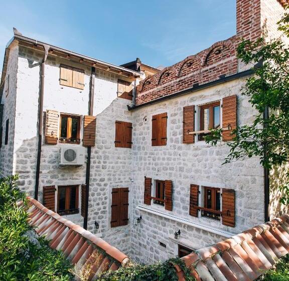 اتاق استاندارد, Galathea