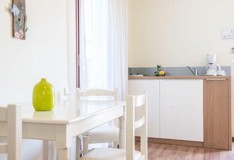 带1个卧室的带海景的公寓, Casa Maria Hotel Apts