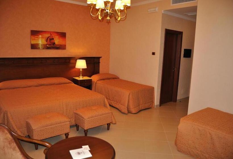 4인용 스탠다드 룸, Federico Ii