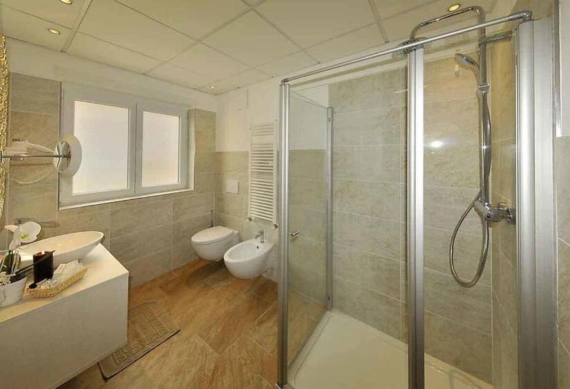 غرفة سوبيريور مزود بجاكوزى, Florida