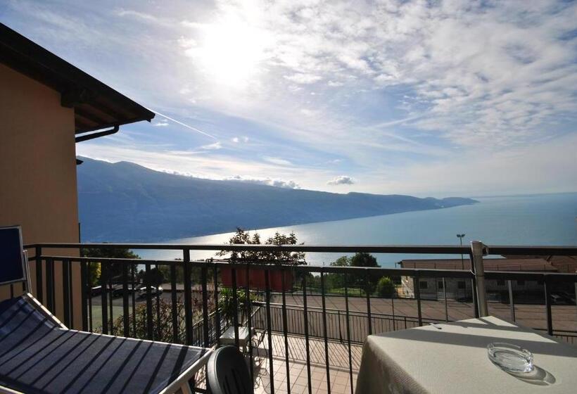 غرفة سوبيريور إطلالة على البحيرة, Gallo