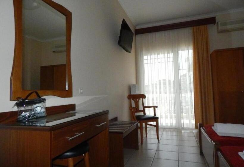 Номер Стандарт Трехместный, Gold Stern