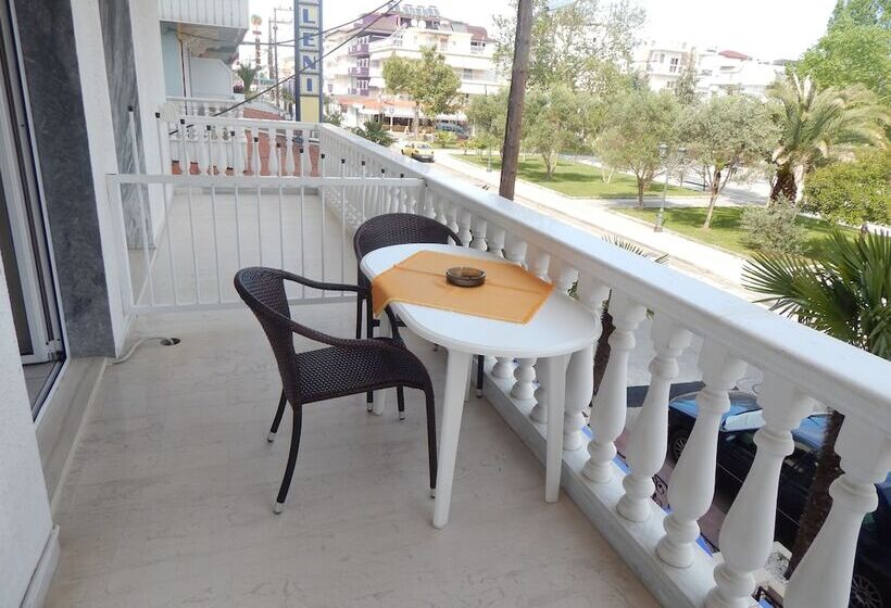 Номер Стандарт Индивидуальный, Gold Stern