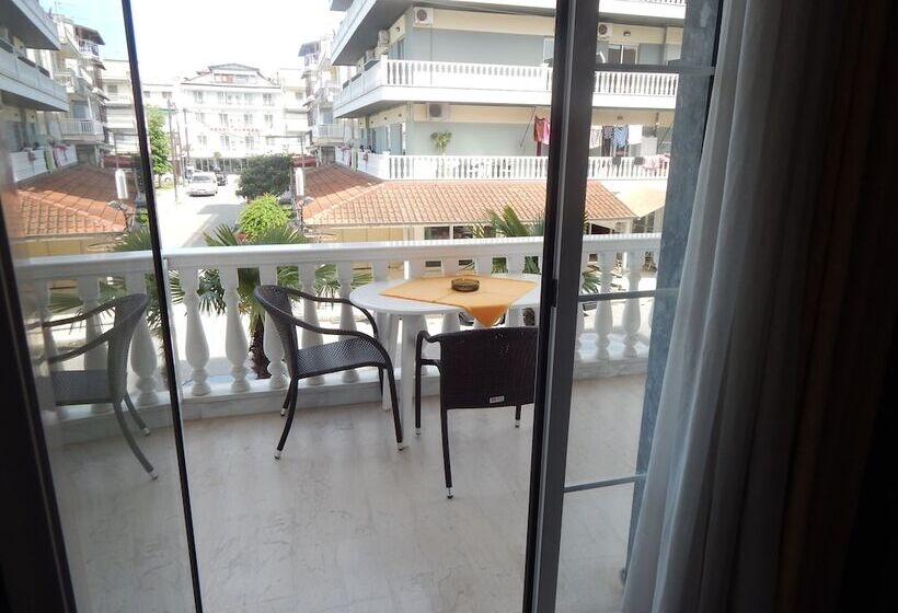 Номер Стандарт Индивидуальный, Gold Stern