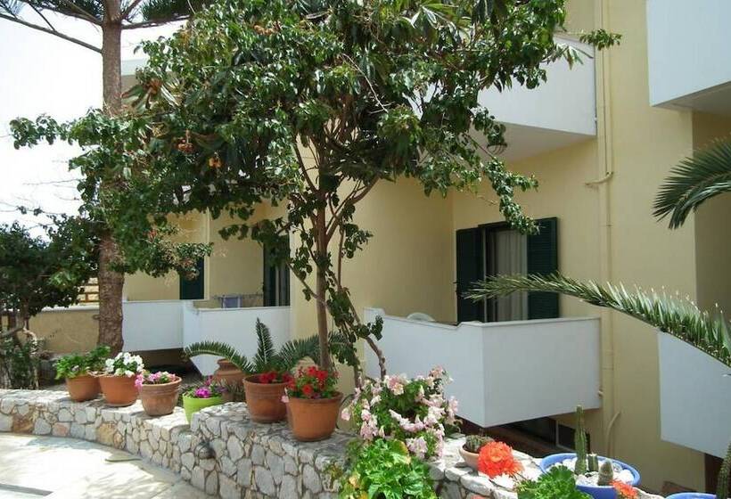 Студия Стандарт, Gramvoussa Bay