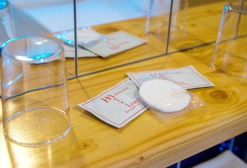 标准单人间共用浴室, Hanseatic