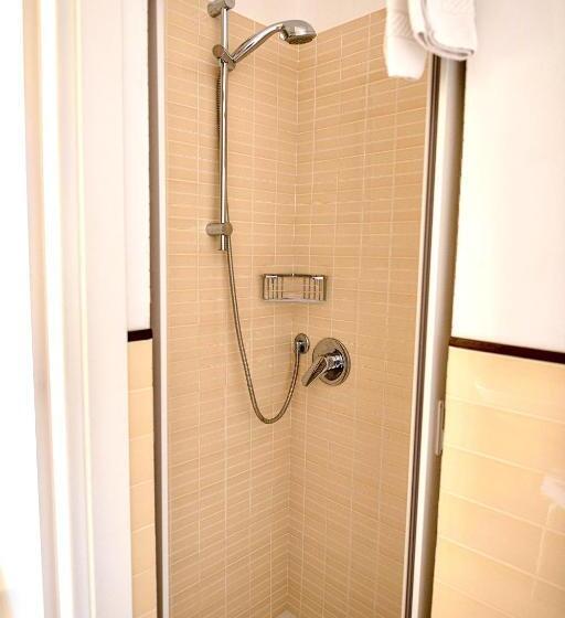 スタンダードシングルルーム, Miranda