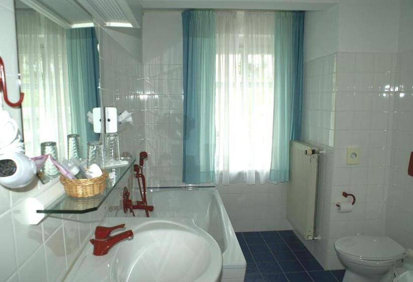 标准间, Strandpavillon