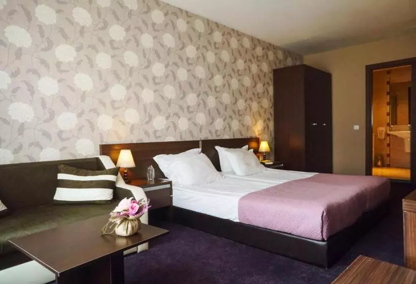Suite Familiare, Terra