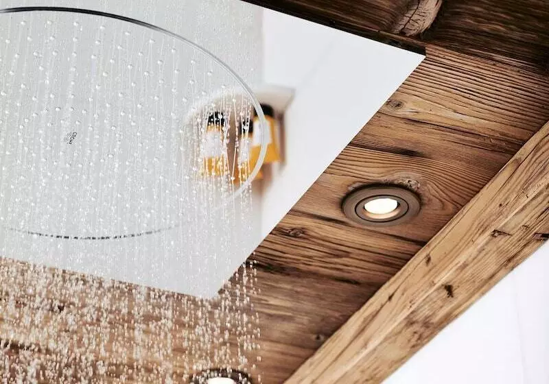 ジュニアスイート, The Alpina Gstaad