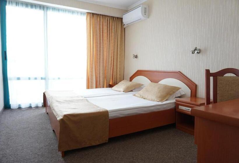 스탠다드 룸 풀장 전망, Zefir