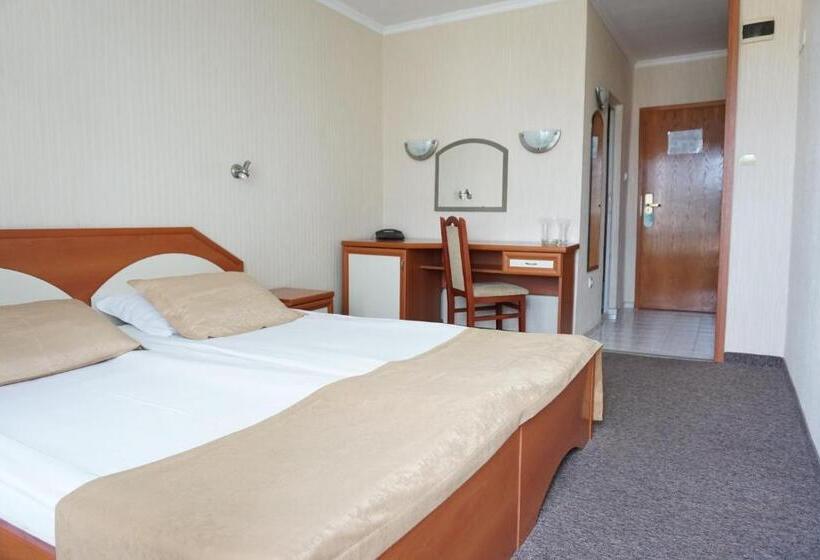 Номер Стандарт с Балконом, Zefir