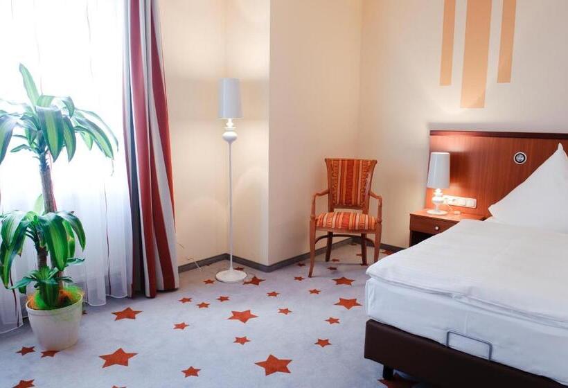 Номер Стандарт Индивидуальный, Stadthotel Stern