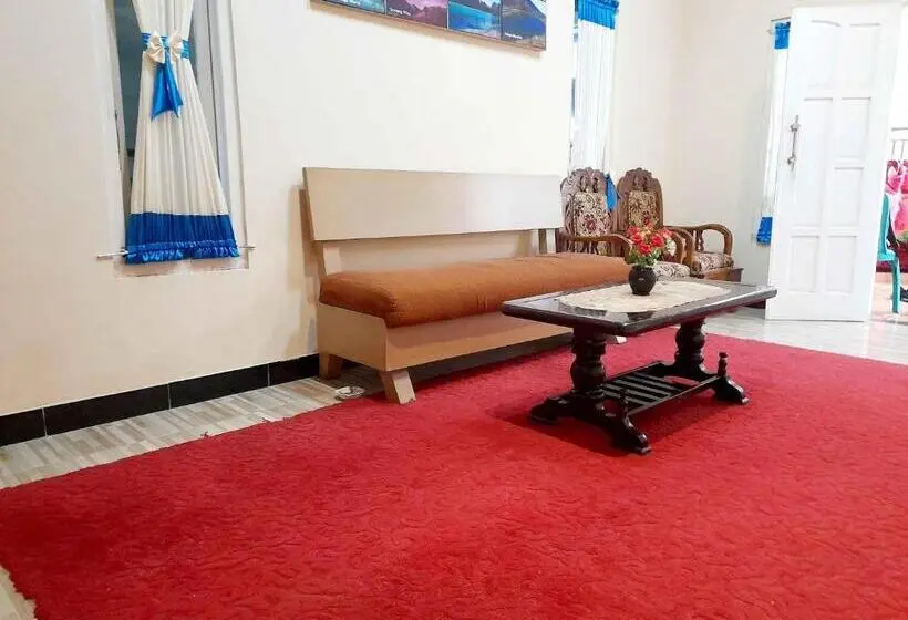 バス共有のスタンダードルーム, Shinta Syariah Homestay Dieng Redpartner