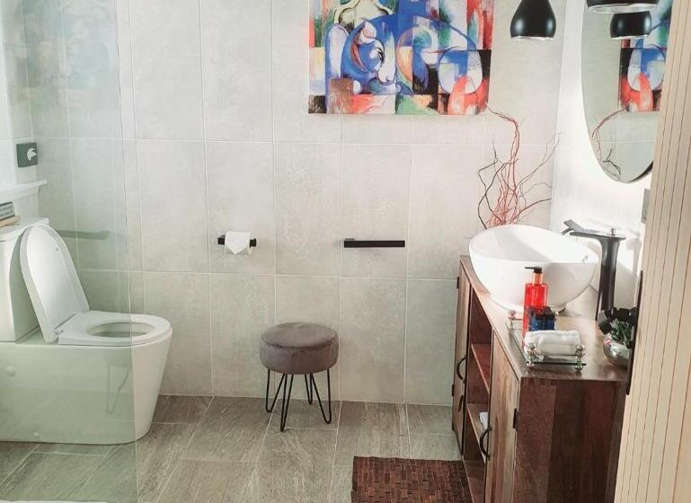 豪华房间, The Blue Horse Suite At The Grumpy Schnauzer B&b Private Hot Tub, Gym, Breakfast, Stunning!