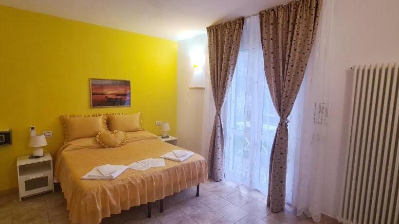 اتاق استاندارد سه نفره, Agriturismo La Collina Verde