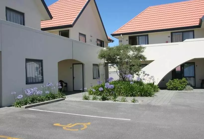 استودیوی استاندارد, Bella Vista Motel Hokitika