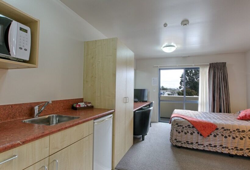 استودیوی استاندارد, Bella Vista Motel Hokitika