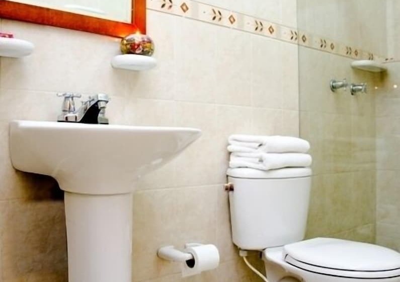 Quarto Triplo Estandar, Casa La Riviera