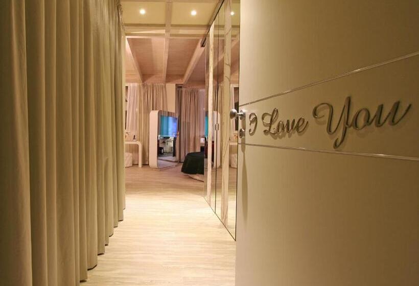 Superior suite with terrace, Ecohotel Primavera