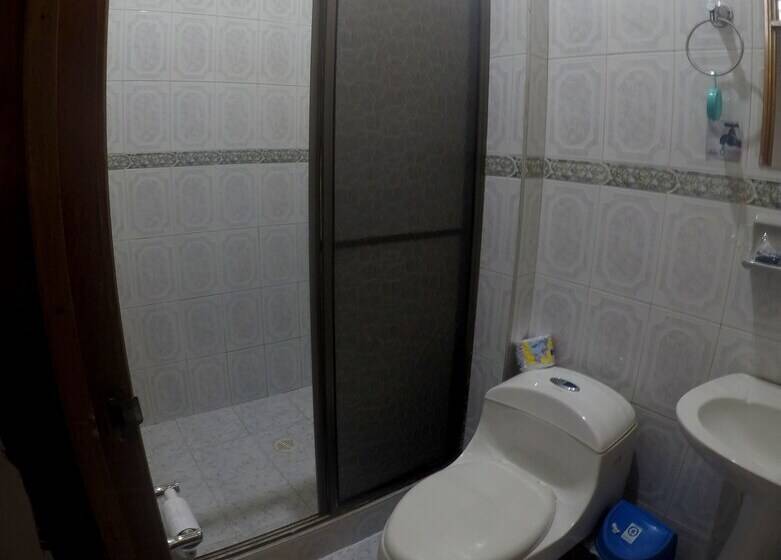 מיטה בחדר משותף, Hostal La Casa Del Kurupira