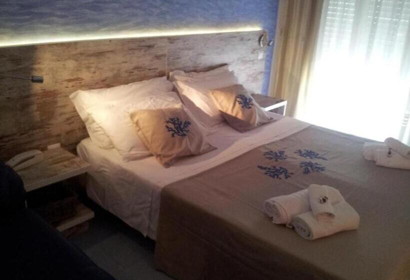 חדר סופריור לשלושה, Alba