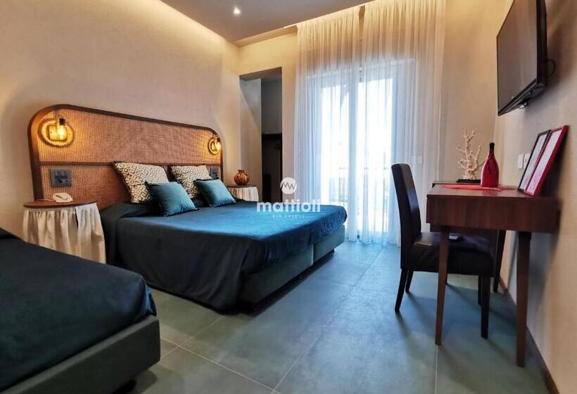 חדר דלוקס, Alba