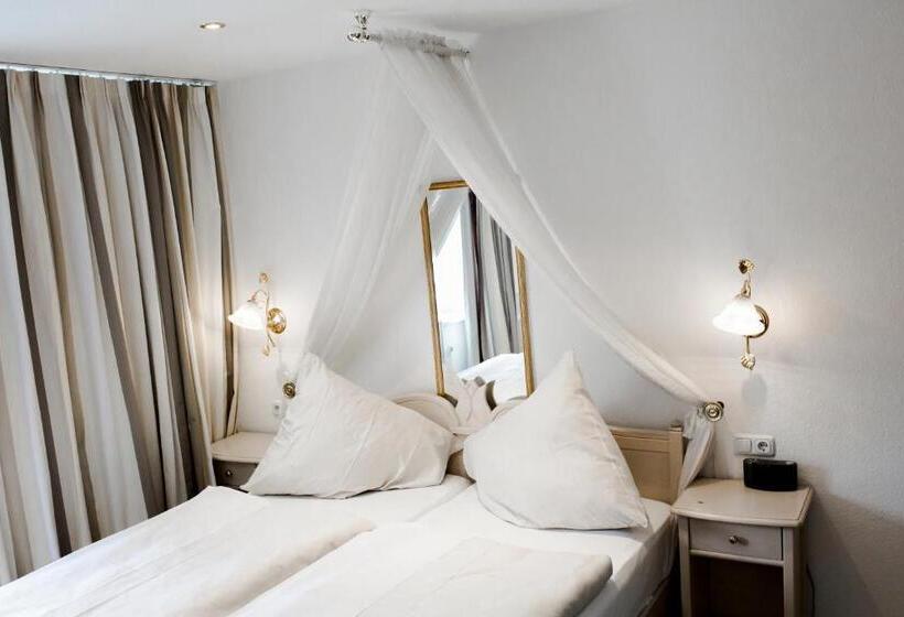 스탠다드 룸, Bach