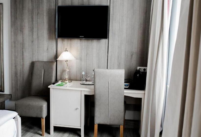 스탠다드 싱글 룸, Bach