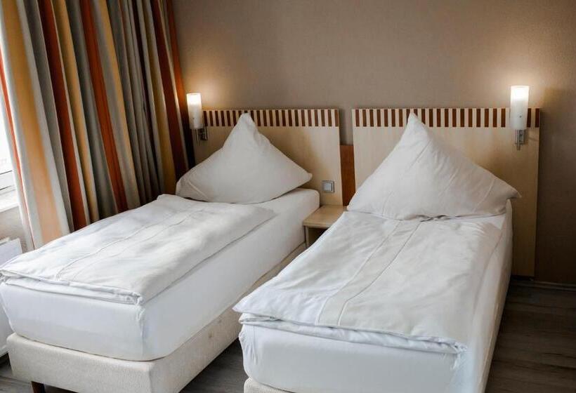 스탠다드 싱글 룸, Bach