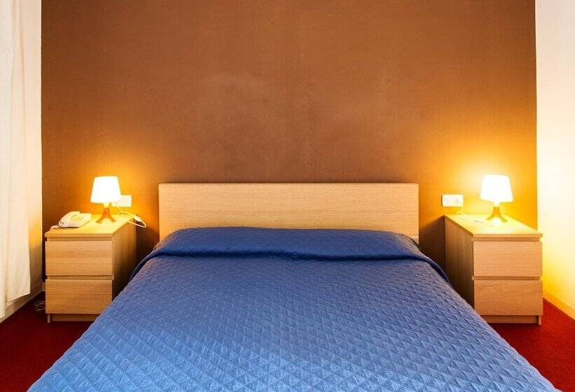 Номер Economy, Cavalieri Del Tau