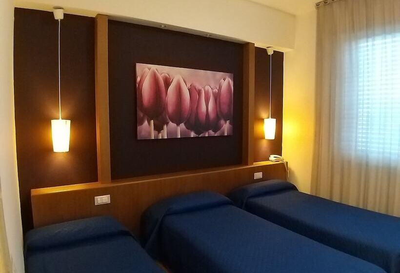 Номер Стандарт Трехместный, Cavalieri Del Tau