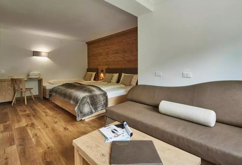 スタンダードトリプルルーム, Cristallo Wellness Mountain Living