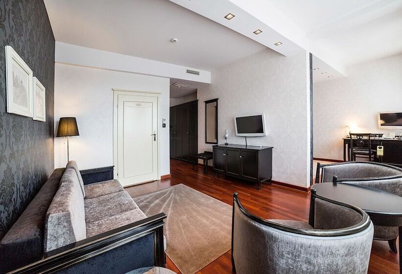 Апартаменты 1 Спальня, Herman