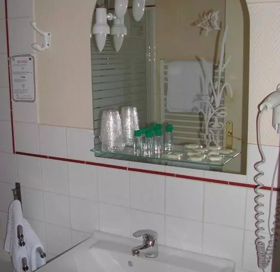 スタンダード４人部屋, Hôtel Alexandra Centre Ville