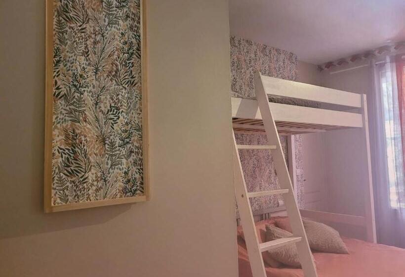 标准三人间, Hôtel Du Patriarche